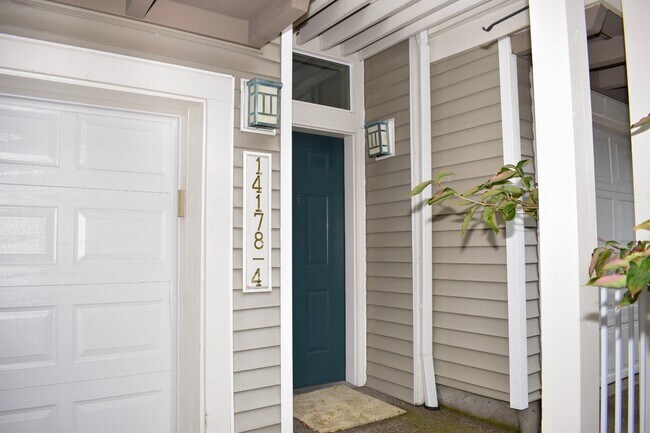 Foto del edificio - Gorgeous 2br/2.5ba Townhouse in Desirable ...