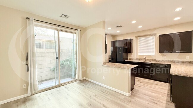 Foto del edificio - 1434 S Ponderosa Dr