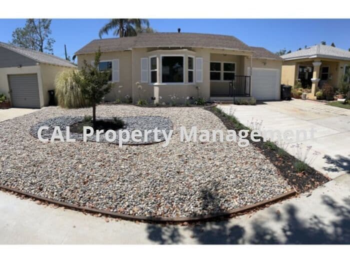 Primary Photo - Burbank House for Rent in Great Location!