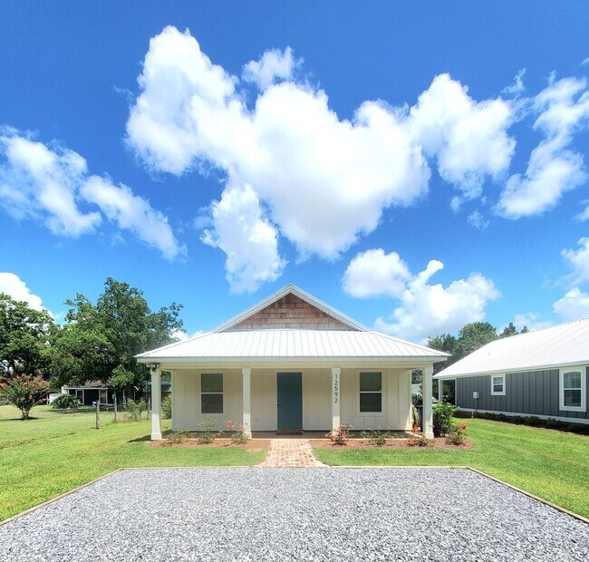 Foto del edificio - Elberta cottage awaits!