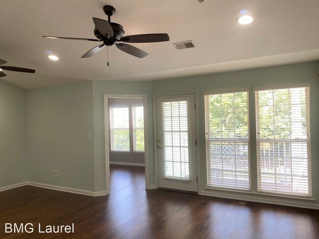 Foto del edificio - 701 Harvest Run Dr