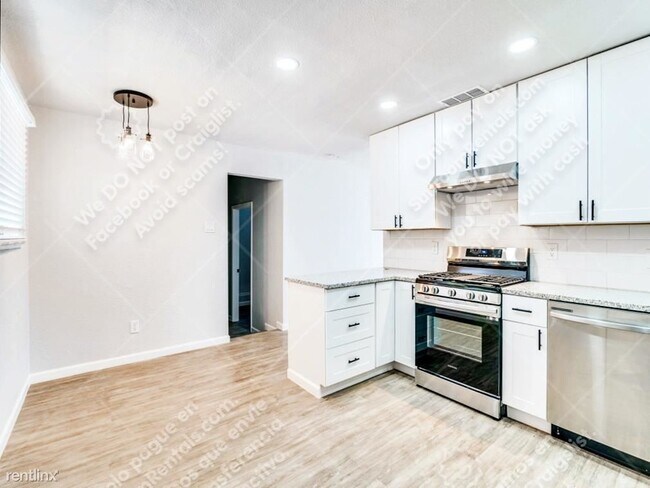 Foto del edificio - 4 br, 2 bath House - 1817 Burke Dr