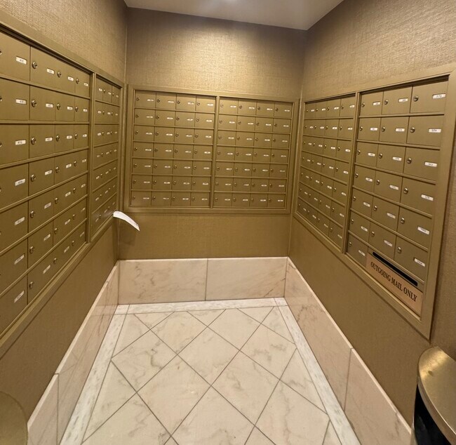 Foto del edificio - 111 E Chestnut St