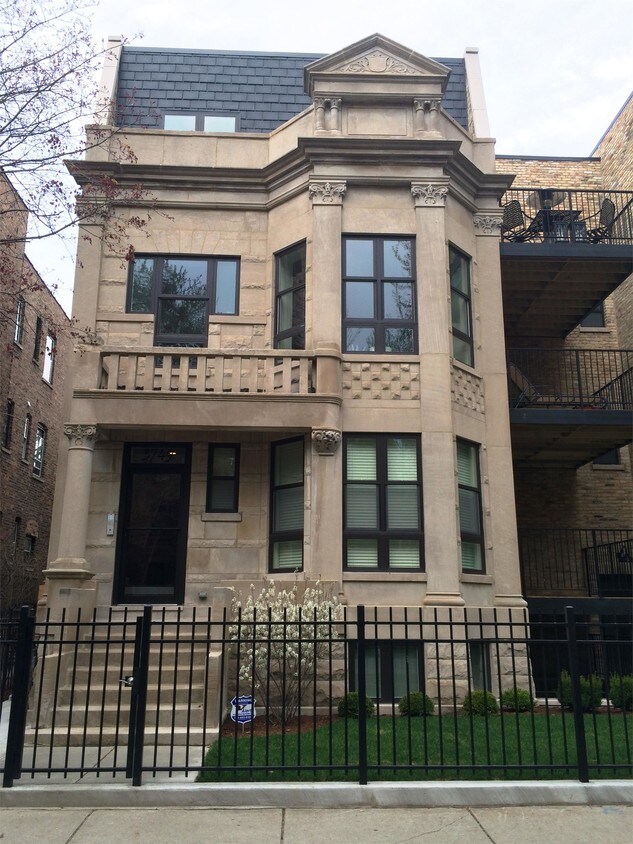 Primary Photo - 3749 N Sheffield Ave