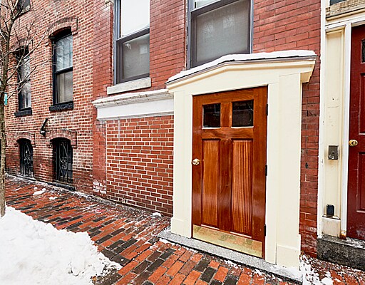 Building Photo - 5 Phillips St