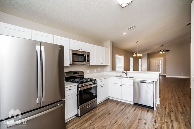 Building Photo - 8721 Persea Ct