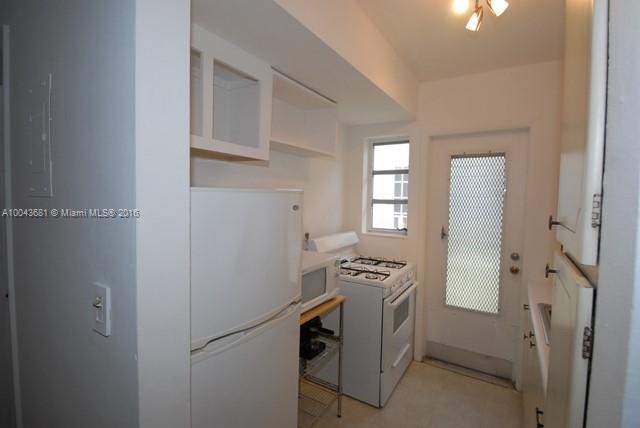 Building Photo - 921 Meridian Ave