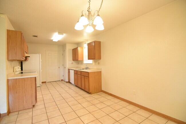 Foto del edificio - 4206 Ledgestone Dr