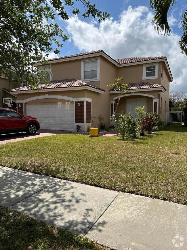 Parkside Estates Apartments under 1,000 Parkland, FL 3 Rentals
