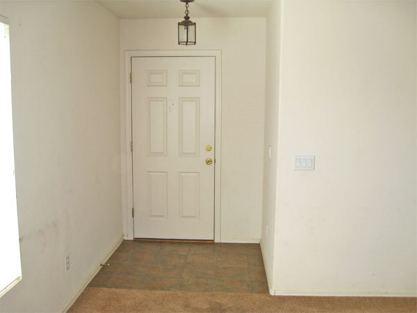 Foto del edificio - LOVELY 3BED, 2BATH HOME LOCATED NEAR I-10 ...