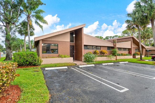 Building Photo - 166 Sparrow Dr