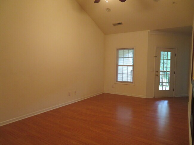 Foto del edificio - 8806 Fairview Bluff