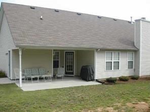 Building Photo - 1321 Log Cabin Ln SE