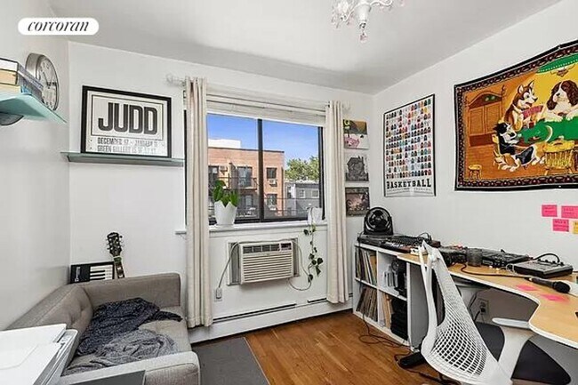 Building Photo - 468 17th St