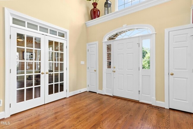 Building Photo - 2432 Baileys Landing Dr