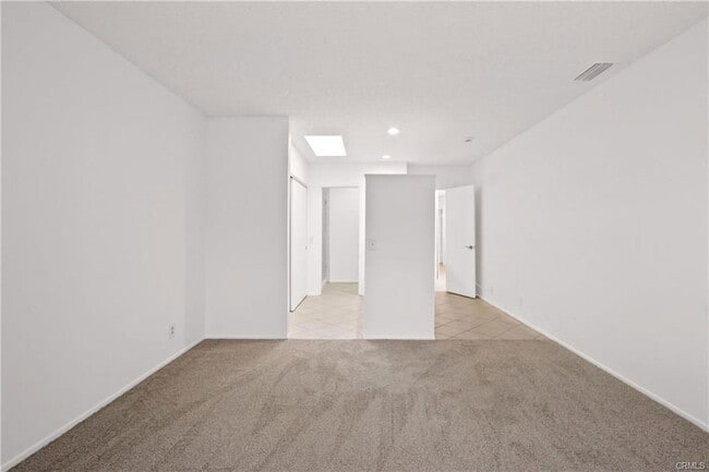 Building Photo - 9251 Orizaba Ave