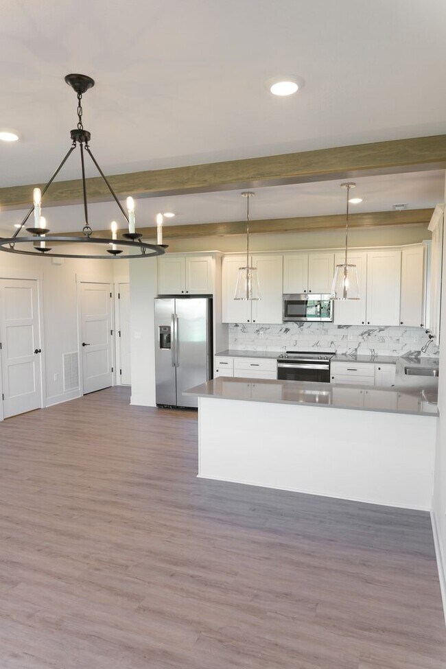 Building Photo - Chautauqua Park Townhomes