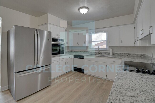 Building Photo - 1465 Brookwood- 4 BR,2 Bth house