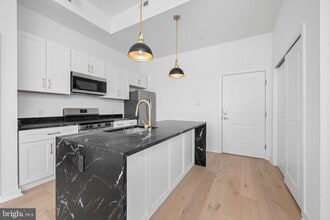 Building Photo - 36 N Narberth Ave