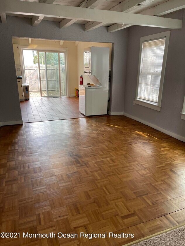 Foto del edificio - 59 Linden Pl