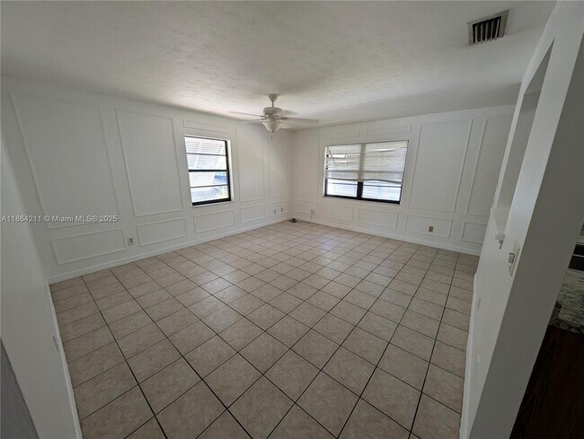 Building Photo - 915 Turtle Cove Ln
