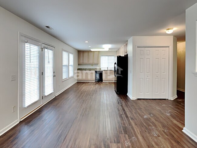 Foto del edificio - 1208 Mallory Ln