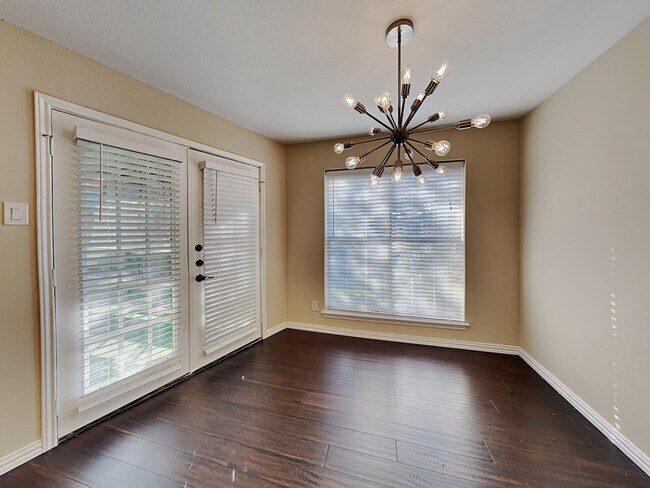 Building Photo - 3401 Monticello Park Pl