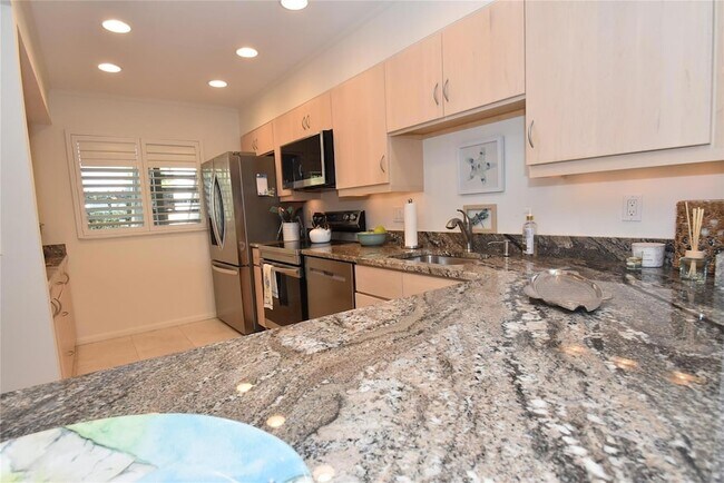 Foto del edificio - 1510 Pelican Point Dr