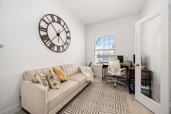 Foto del edificio - 9822 Starry Night Ln