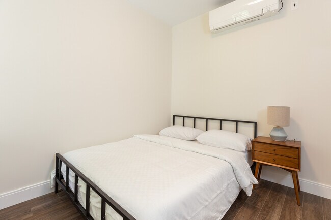 Foto del edificio - 139 Marcella St