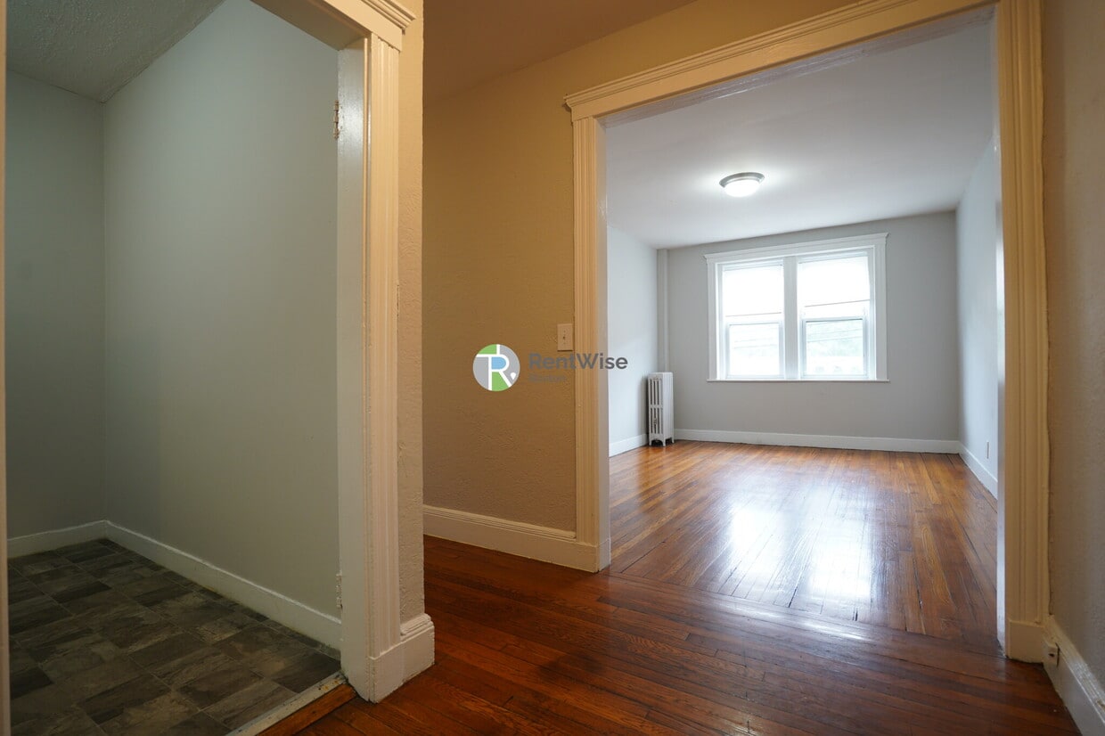 Photo - 47 Linden St. Unit 4