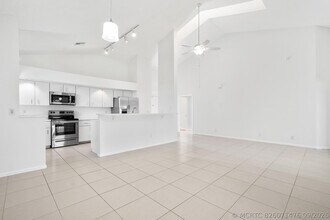 Building Photo - 8049 Aberdeen Dr