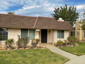 Building Photo - 1091 Ardmore Cir