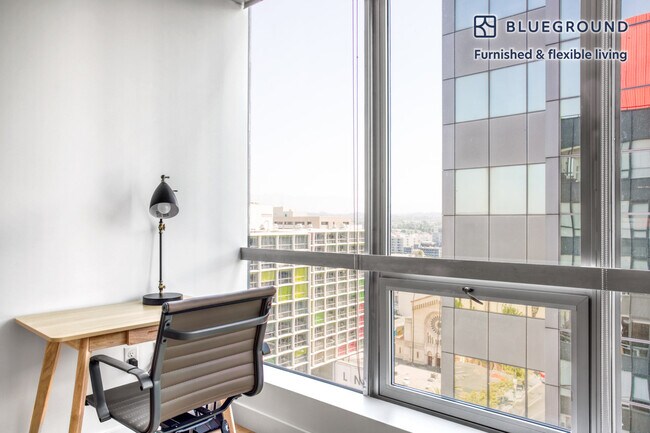 Foto del edificio - 3540 Wilshire Blvd
