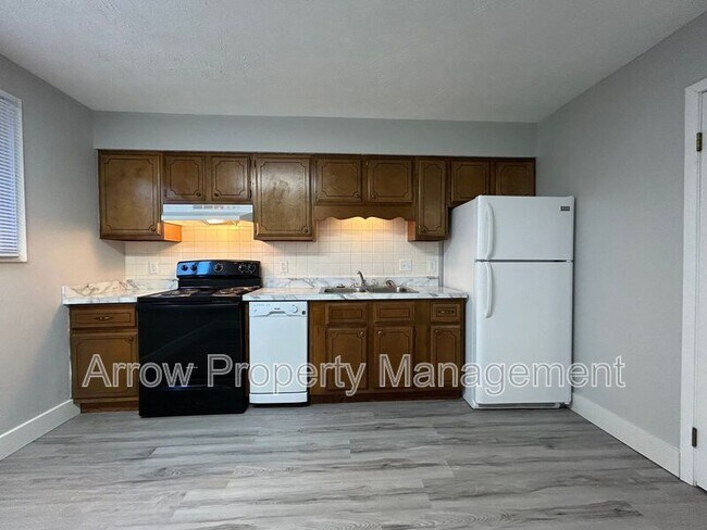 Foto del edificio - 1725 N Iowa Ave