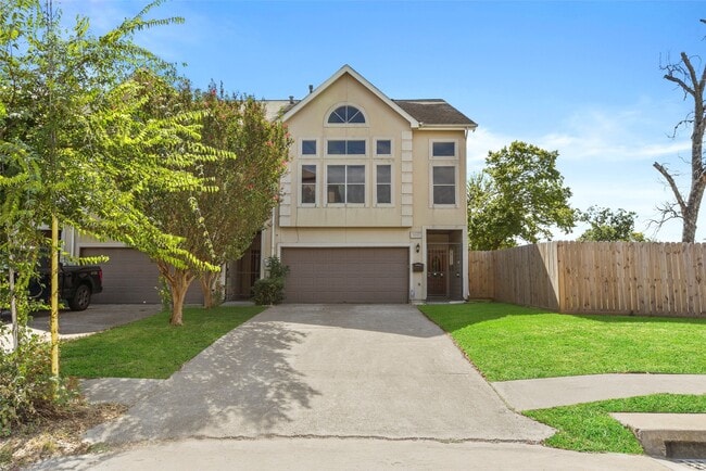 Building Photo - 5343 Kiam St