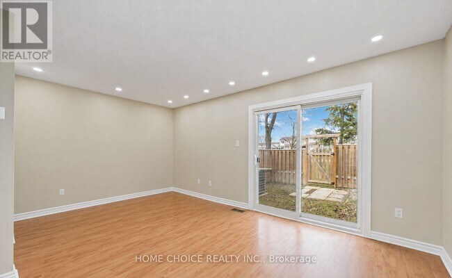 Building Photo - 611 Galahad Dr