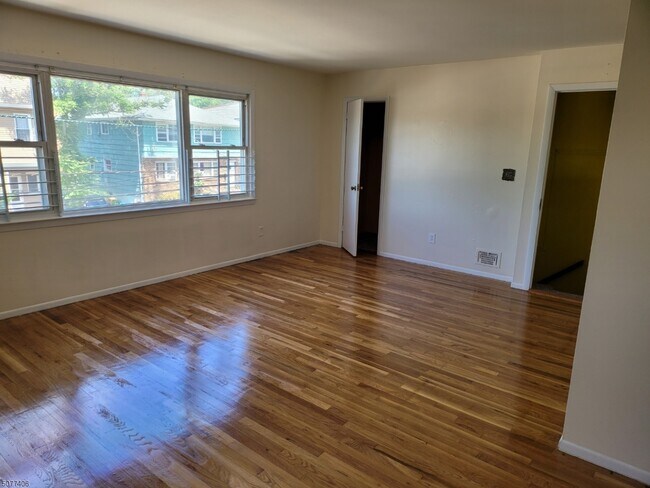 Building Photo - 23 Tremont Terrace