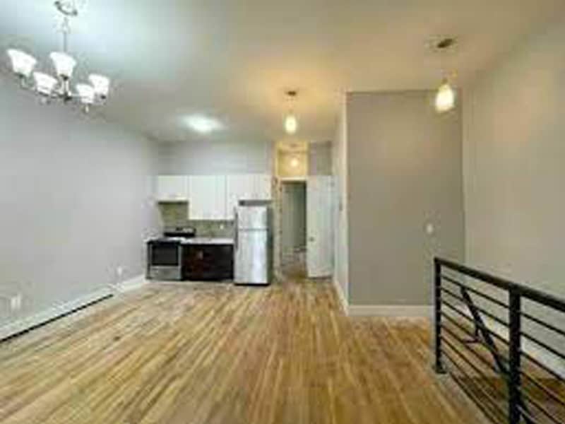 Primary Photo - 90 Harman St