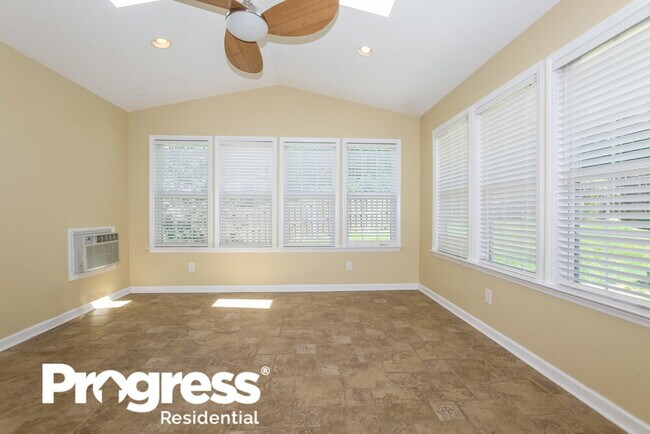 Building Photo - 8609 Branscomb Dr