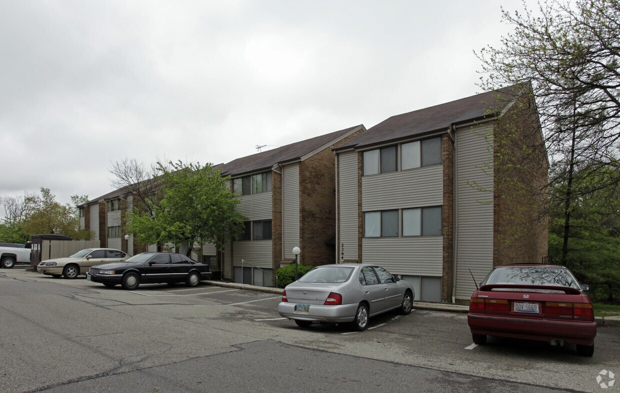 Pine Ridge Apartments in Cincinnati, OH