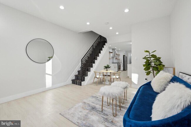 Foto del edificio - 2425 Turner St