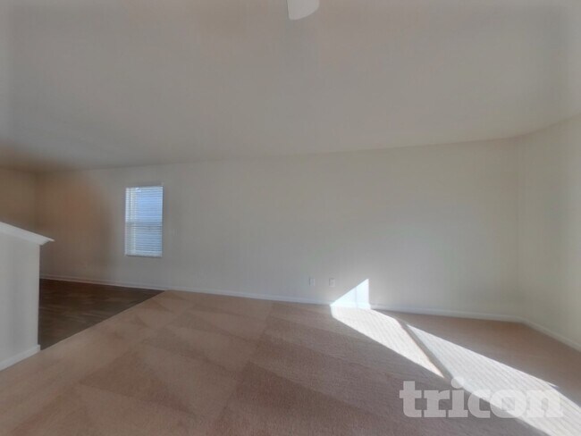 Foto del edificio - 2186 Southlea Dr