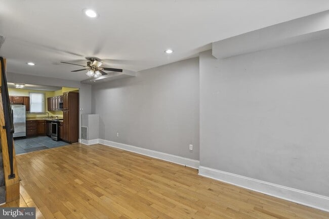 Building Photo - 250 S Highland Ave