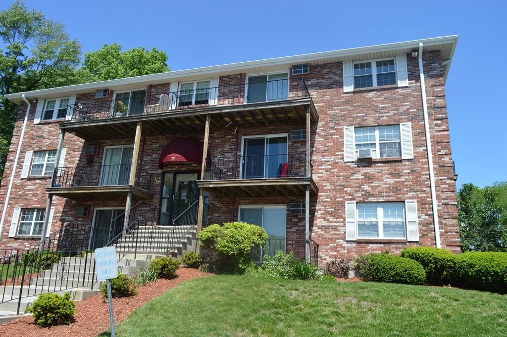 11 Kenmar Dr, Billerica, MA 01821 Condo for Rent in Billerica, MA