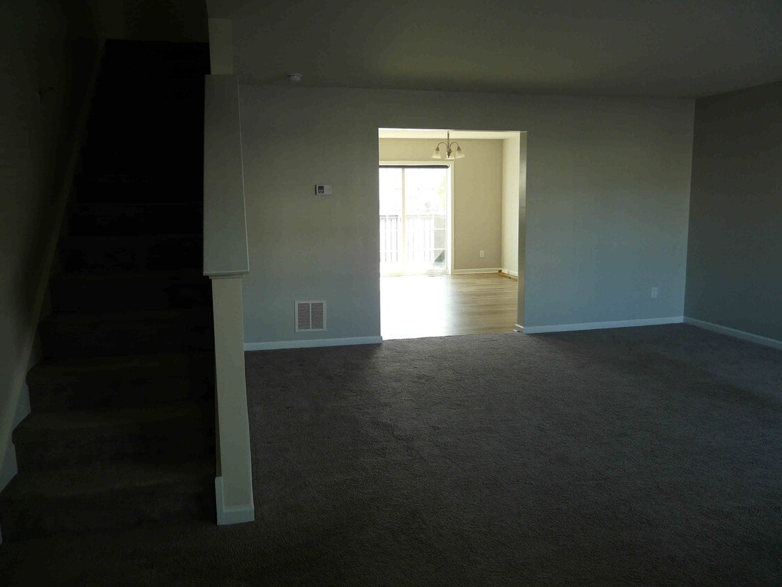 Primary Photo - 45 Cambria Ln