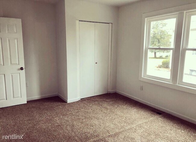 Building Photo - 4 br, 2 bath House - 1731 Meyers Ln