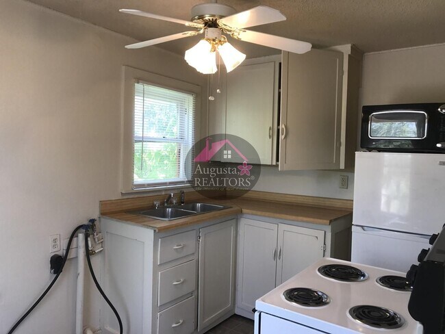 Foto del edificio - Weekly-1517 Avenue D