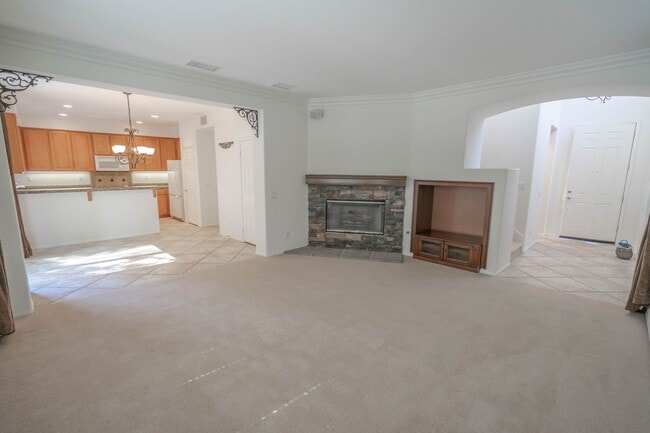 Building Photo - Andorra @ Creekside - 4 Bedroom Home for R...