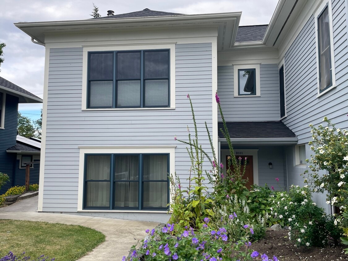 Foto principal - 1012 Key St